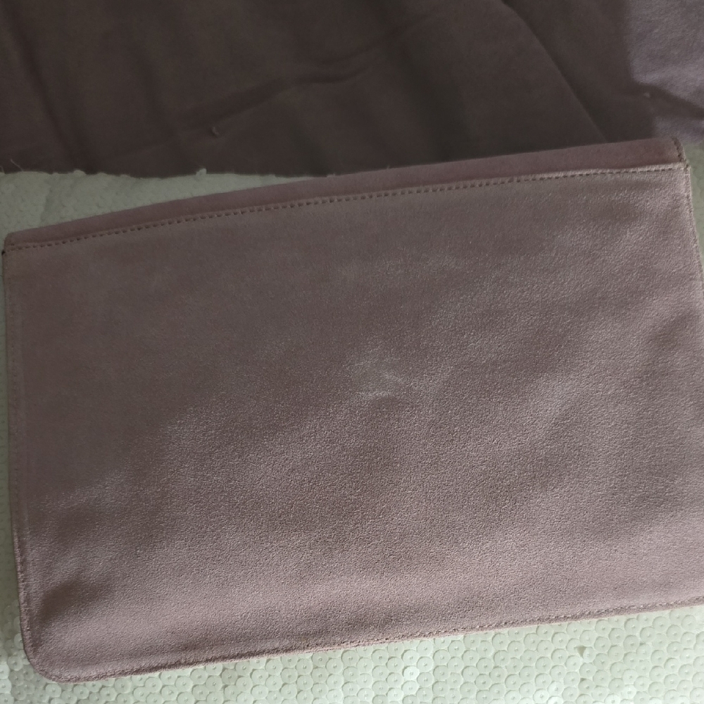 Elegant Dusty Rose Suede Clutch with Gold Ring Accent - Picture 2 of 3
